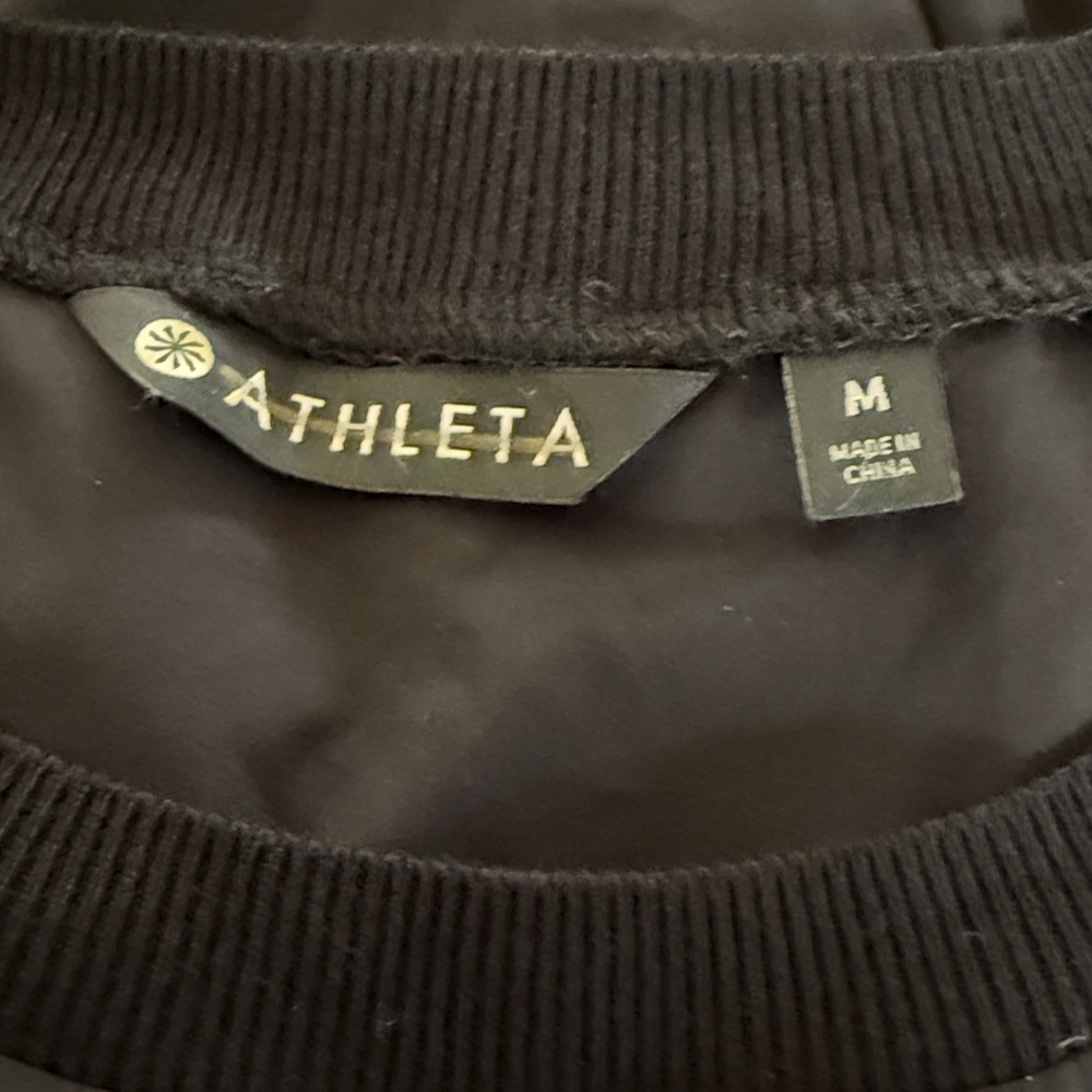 Athleta Black Ultimate 2-in-1 Support Top & Athleta Zeypher T Bundle - Picture 6 of 13